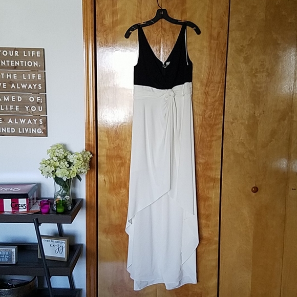 NWT Halston Heritage Evening Dress - Picture 5 of 7